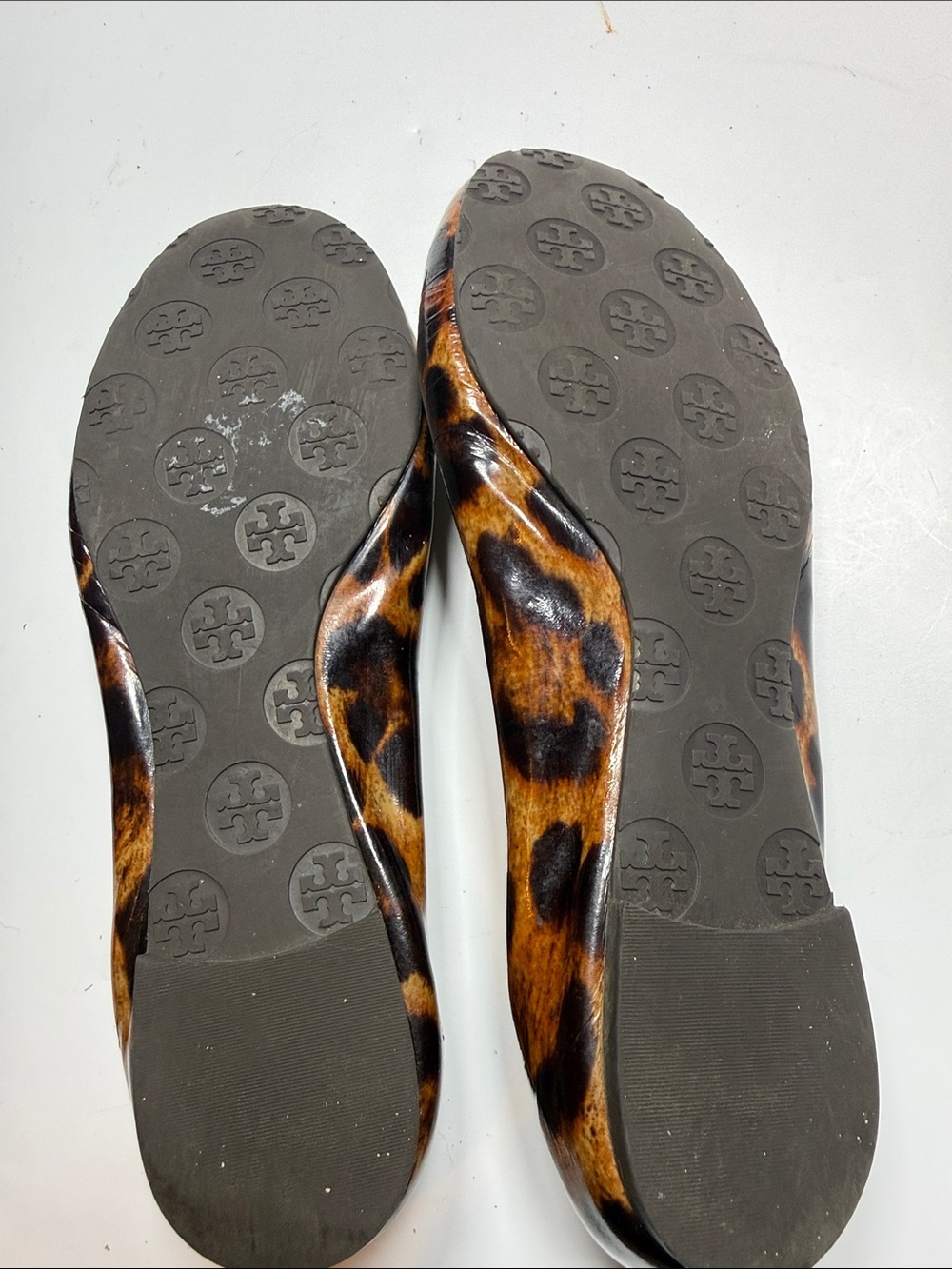 Tory Burch Patent Leather Leopard 'Reva' Ballet Flats S-555 Sz 8.5 - Picture 7 of 8